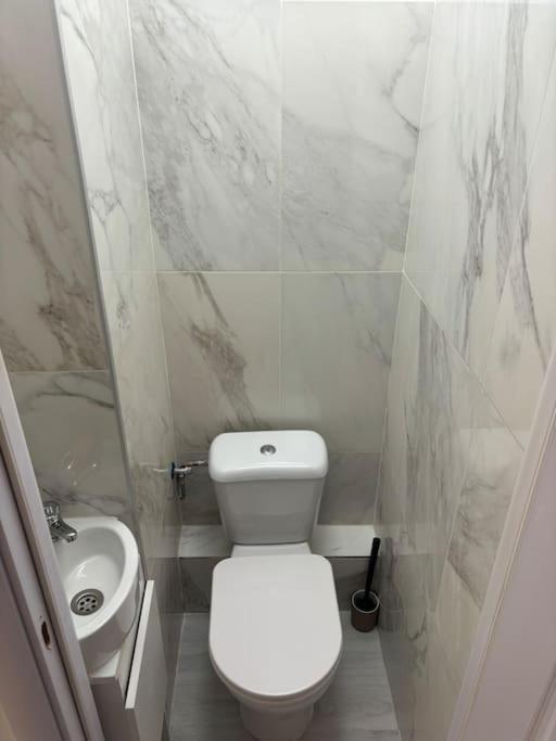 בוקרשט 3 Camere Decomandat מראה חיצוני תמונה